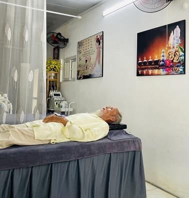 Luyện công tư thế nằm